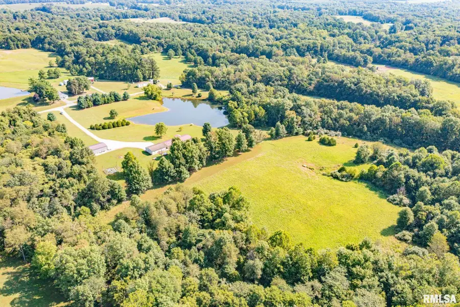 16807 Kendall Road, Mount Vernon, IL 62864 - Image #2