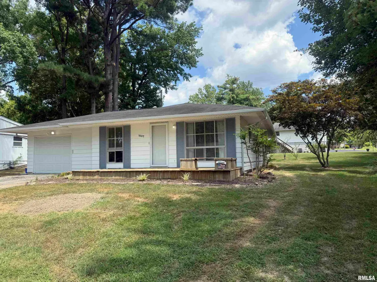 1007 W Willow Street, Carbondale, IL 62901 - Image #1