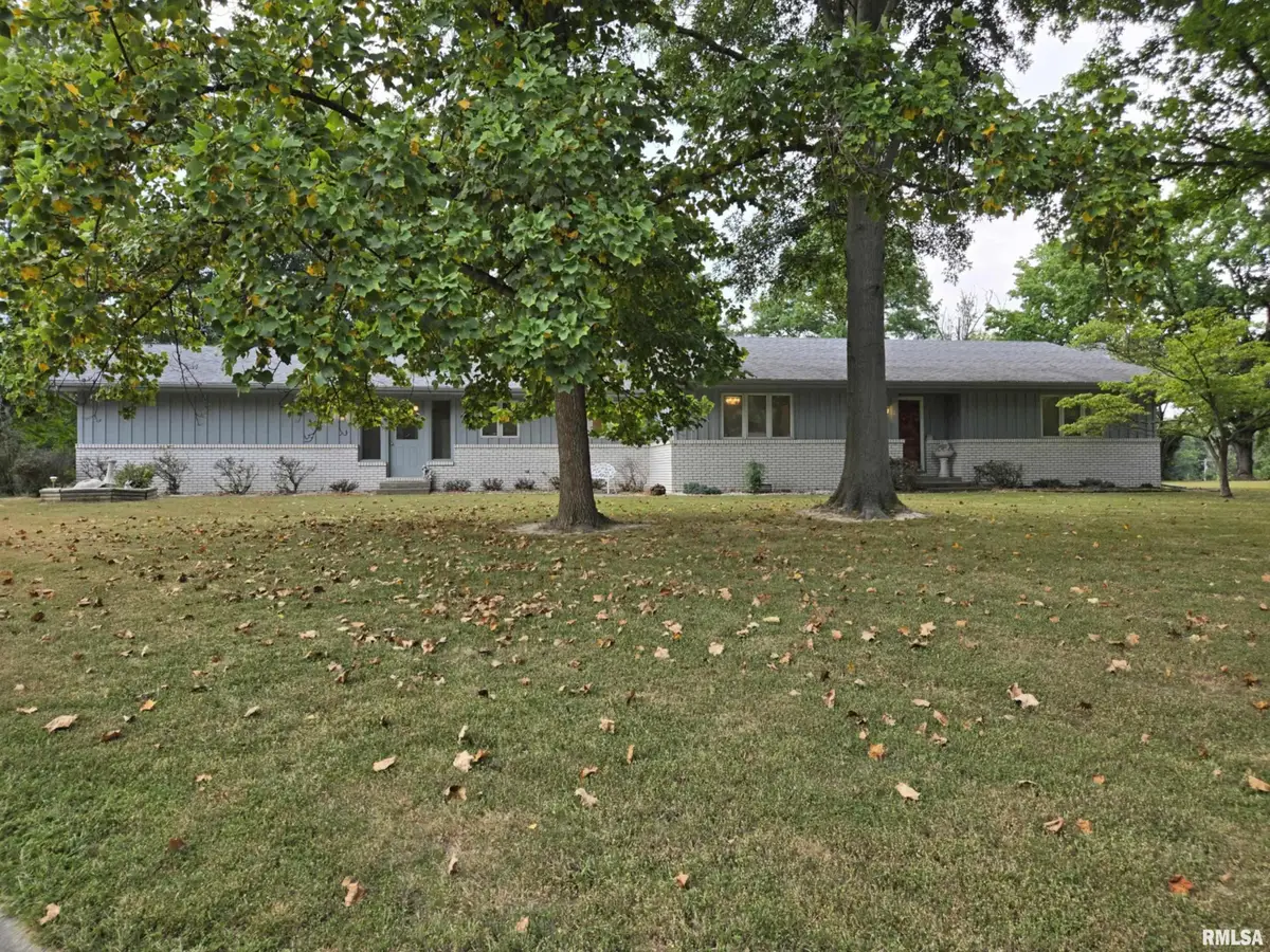 2 Webster Hill Street, Mount Vernon, IL 62864 - Image #1