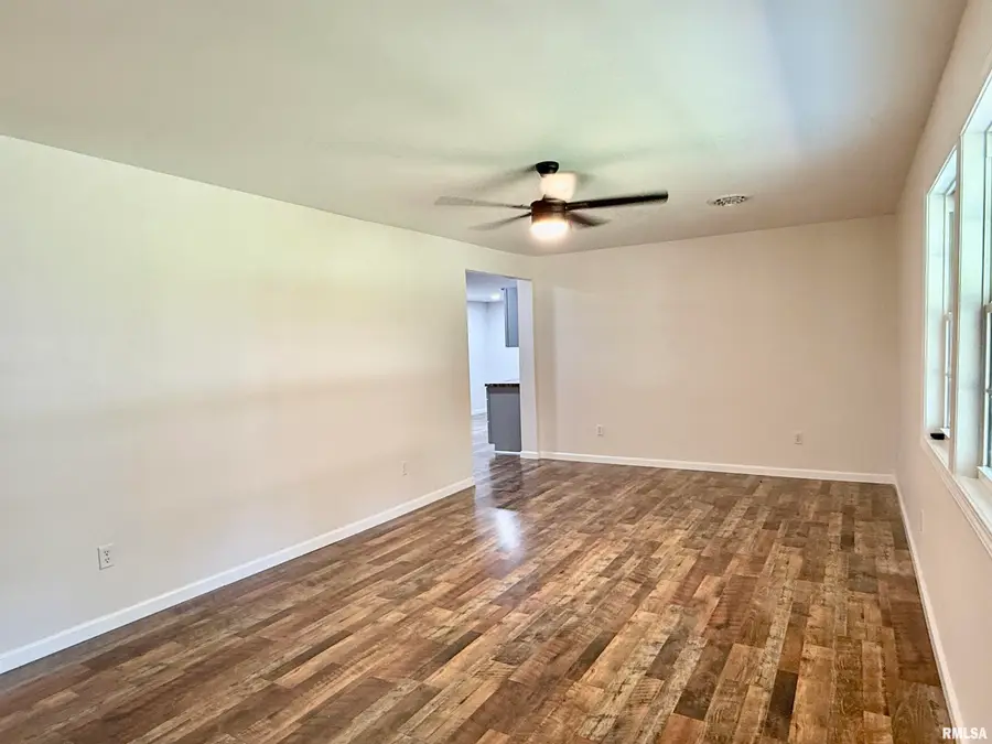 101 Oak Drive, Metropolis, IL 62960 - Image #3