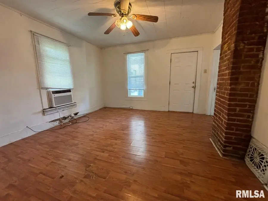 314 E Hester Street, Carbondale, IL 62901 - Image #3