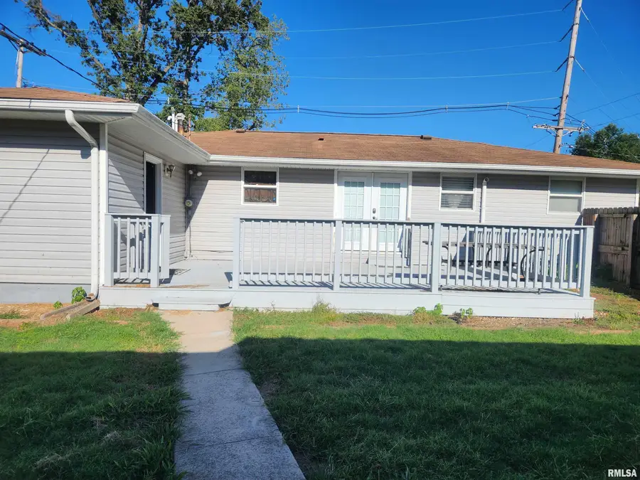 3 S Beaucoup Street, Pinckneyville, IL 62274 - Image #3