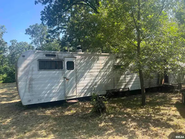 2071 Lindell Avenue, Odin, IL 62870