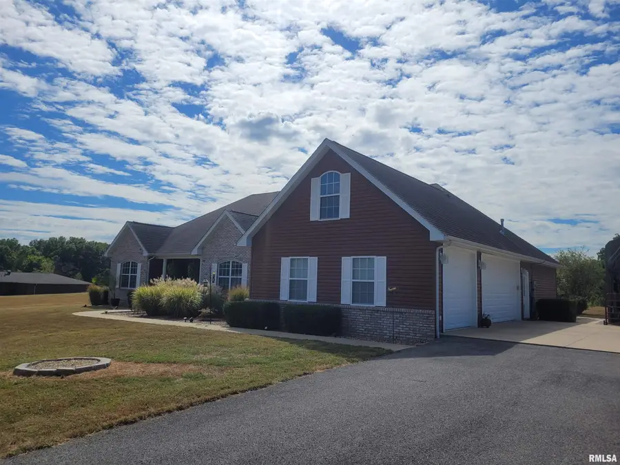 475 N Dartmouth Lane, Mount Vernon, IL 62864 - Image #2