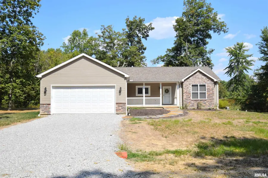 18562 E Hill Street, Mount Vernon, IL 62864 - Image #2