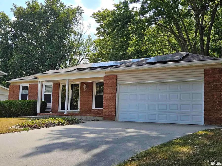 110 N Lark Lane, Carbondale, IL 62901 - Image #2