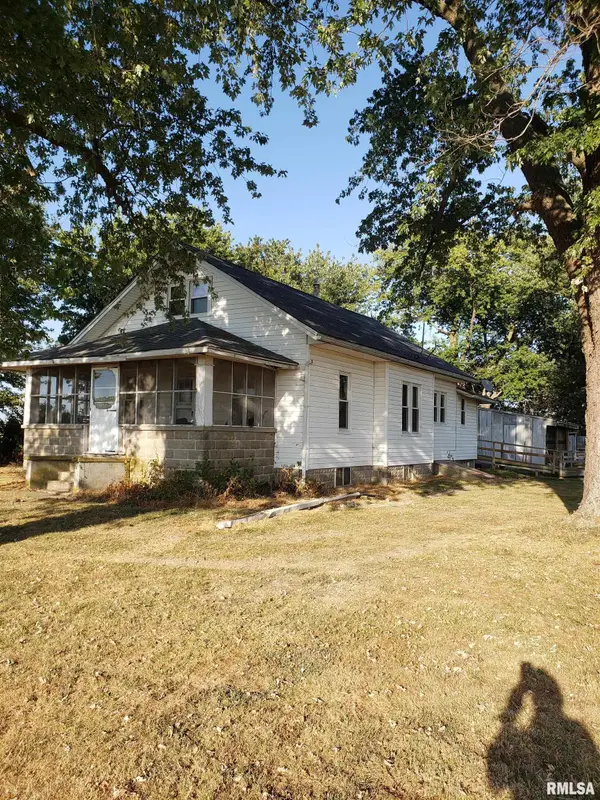 18018 State Route 127 Highway, Carlyle, IL 62231