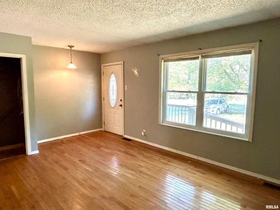 744 Cardinal Road, Carbondale, IL 62901 - Image #3