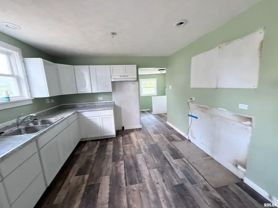 407 N Buchanan Street, Marion, IL 62959 - Image #3