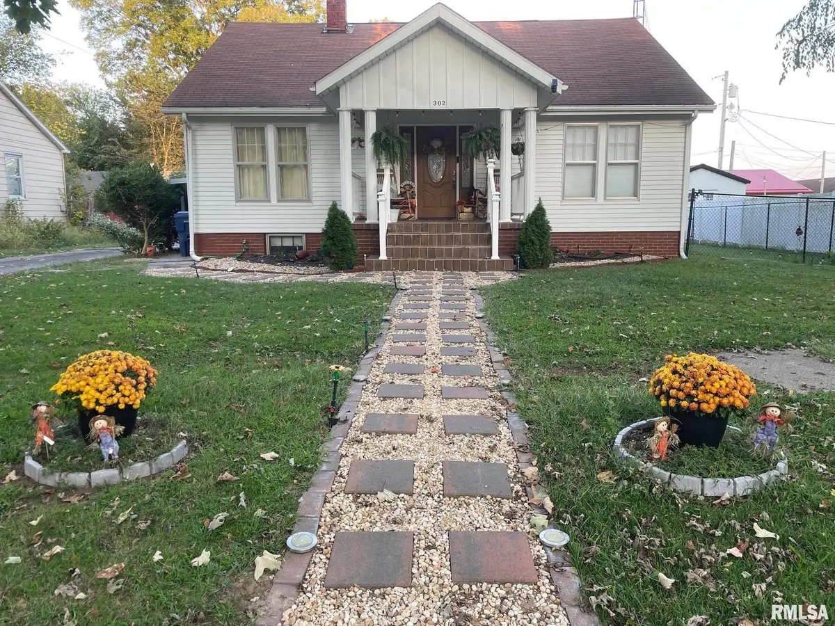 302 2nd Street, Carmi, IL 62821 - Image #1