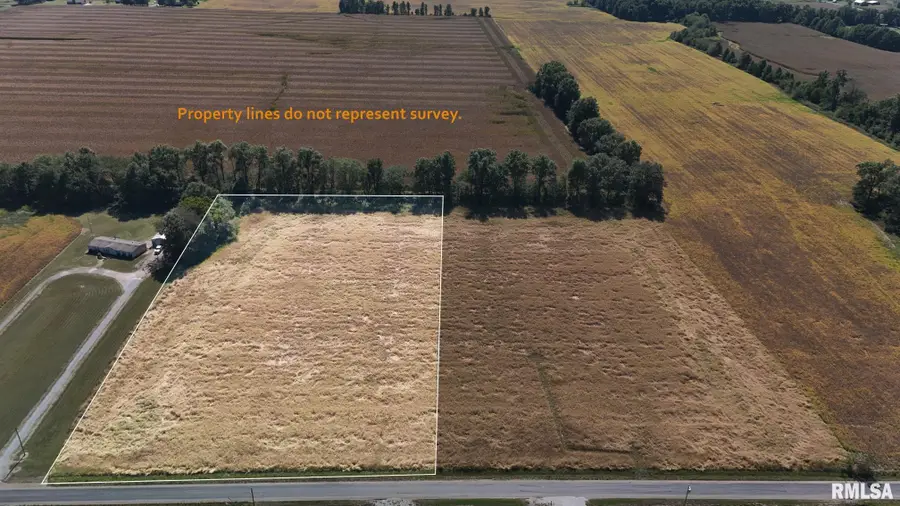 1682 E Coon Creek Road, Flora, IL 62839 - Image #2