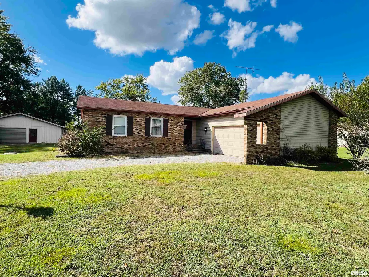 295 Country Acres Road, Eldorado, IL 62930-3461 - Image #1