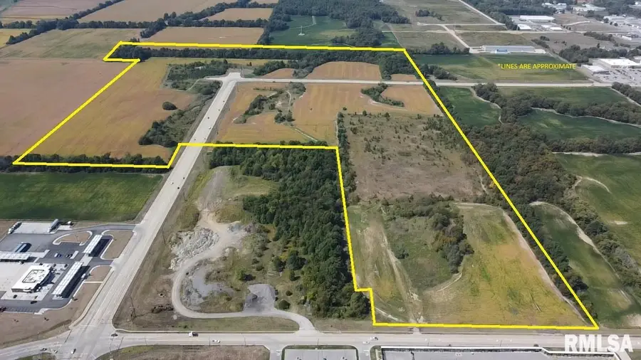 12165 N Wells Bypass, Mount Vernon, IL 62864 - Image #2