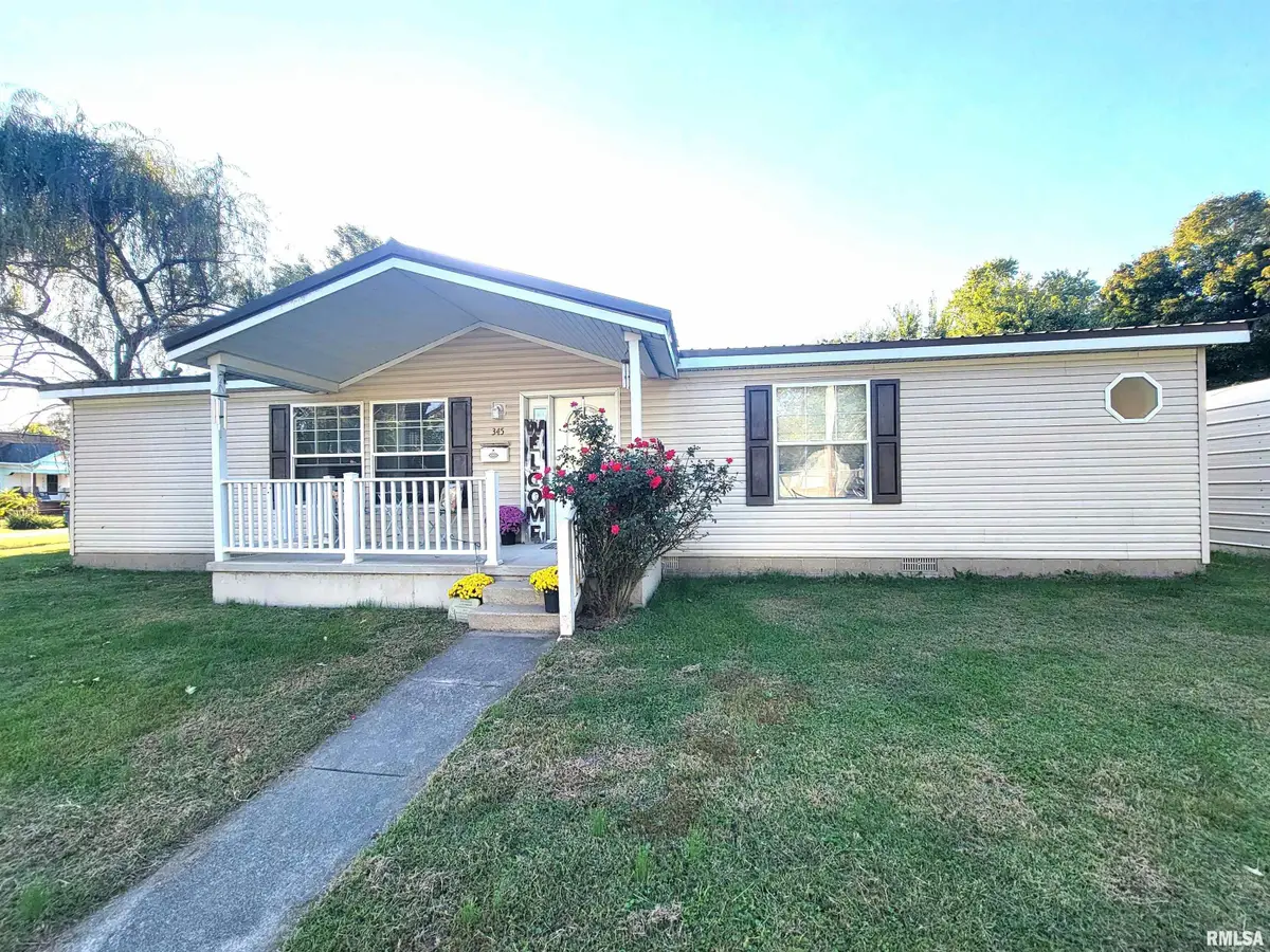 345 Flora Avenue, Flora, IL 62839 - Image #1