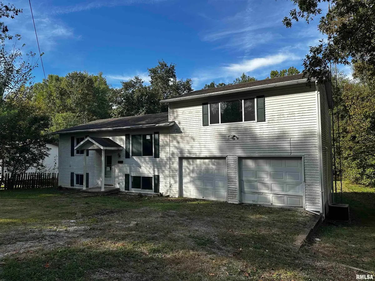 13253 N Greenbriar Road, Carterville, IL 62918 - Image #1