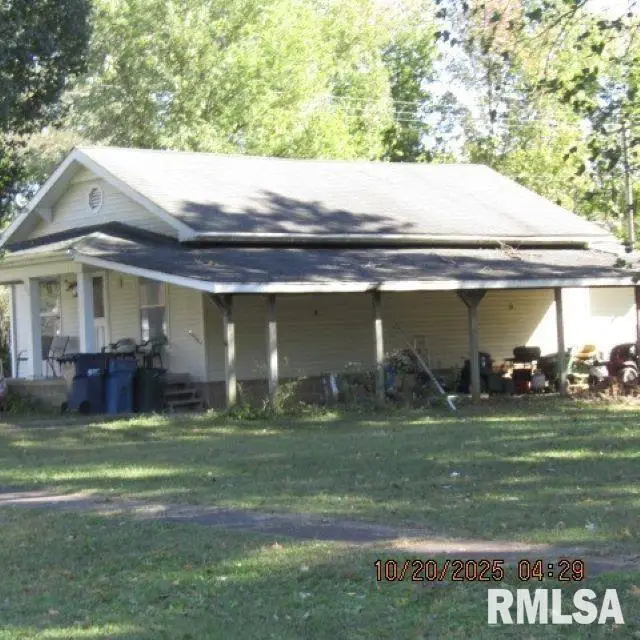 302 W Patton Street, Valier, IL 62891 - Image #2