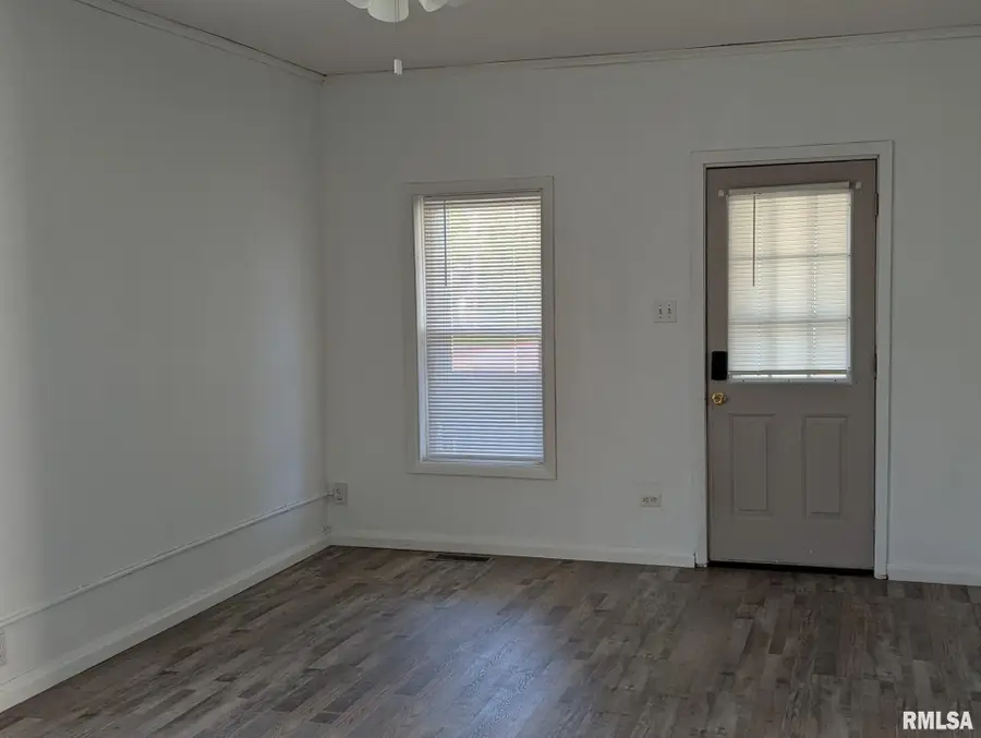 405 S State Street, Christopher, IL 62822 - Image #2