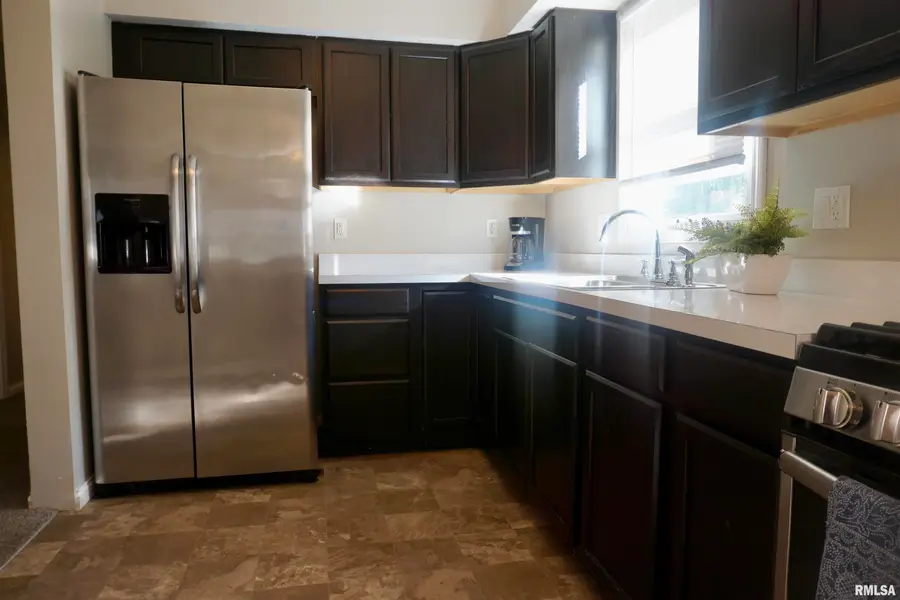 310 N 4th Street, Elkville, IL 62932 - Image #2