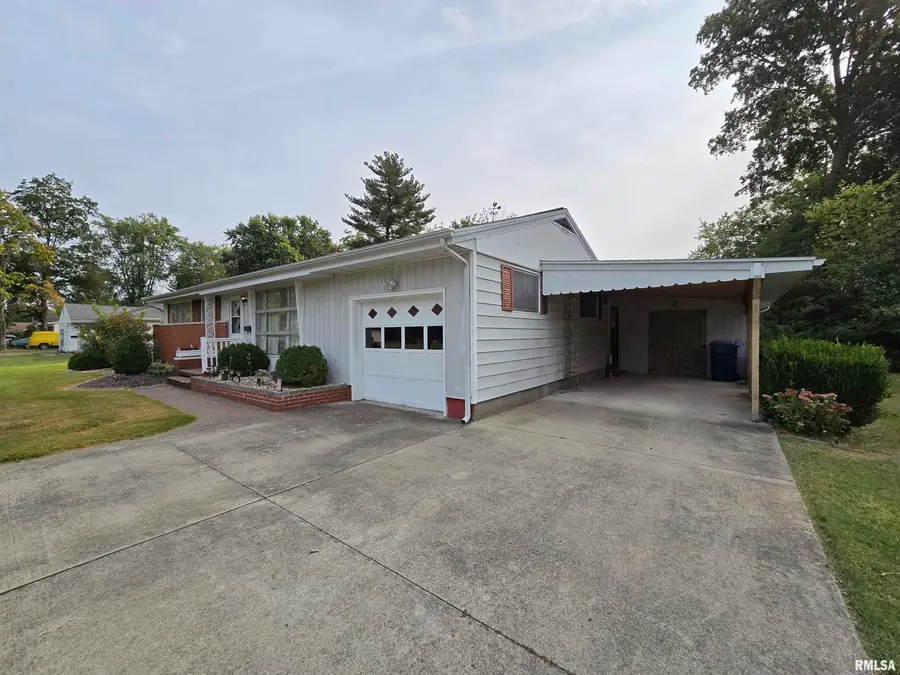 10 Park Lane Avenue, Centralia, IL 62801 - Image #3