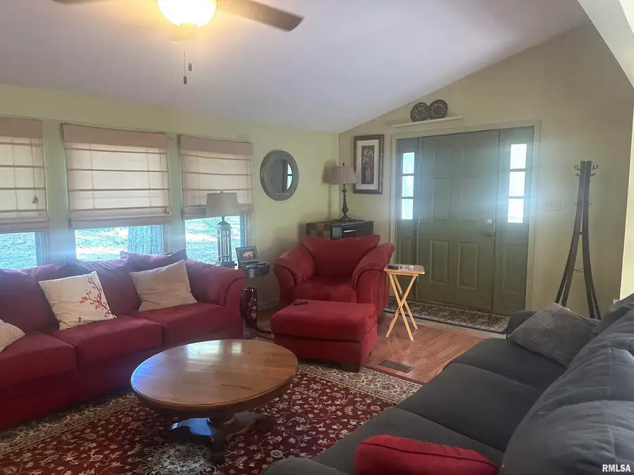 138 Worthen Road, Murphysboro, IL 62966 - Image #2