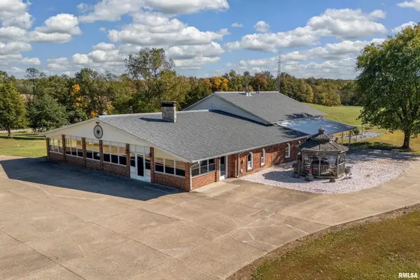 6694 Shamrock Road, Tamaroa, IL 62888