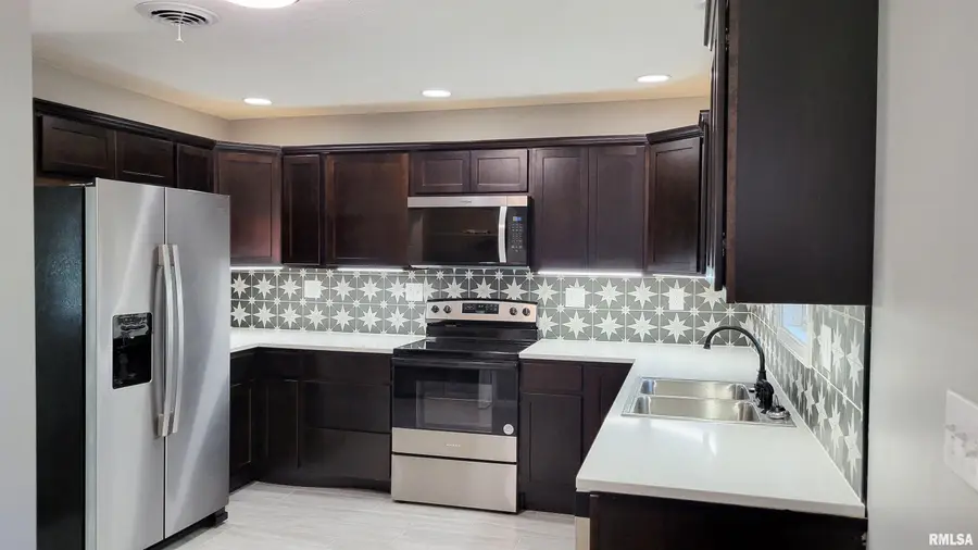 1005 Moore Street, Carterville, IL 62918 - Image #3