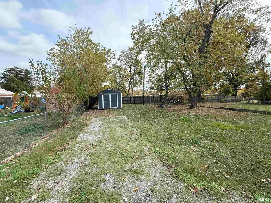 116 N Wilson Street, Hurst, IL 62949 - Image #2