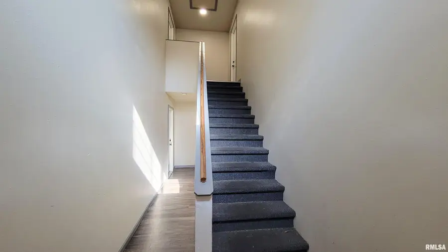 411 E Hester, Carbondale, IL 62901 - Image #3