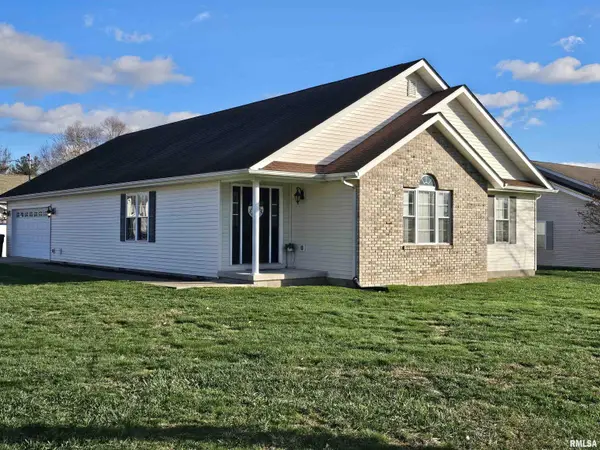 408 W Beacon Court, Mt Vernon, IL 62864