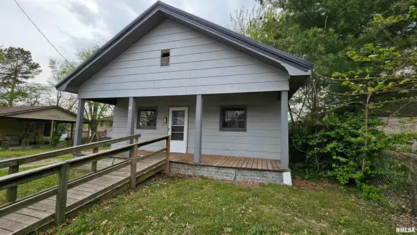 202 S Liberty Street, Marion, IL 62959