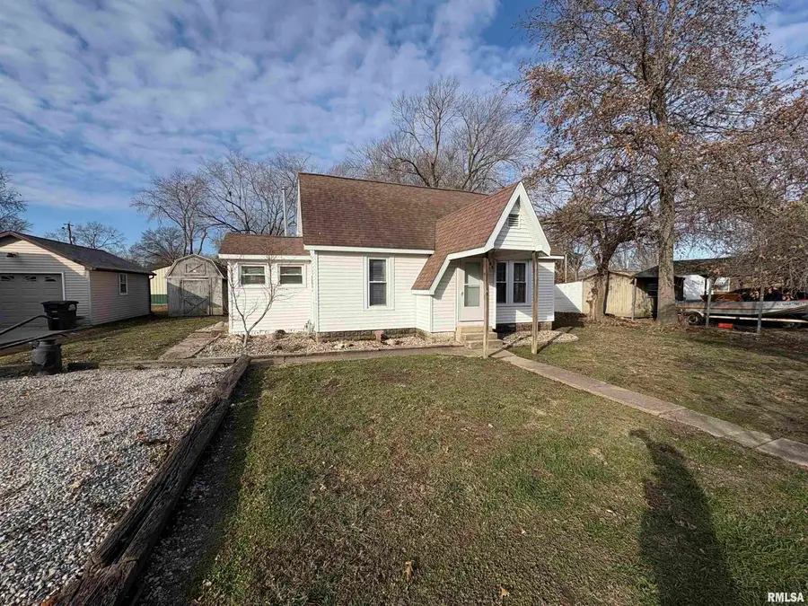 403 Wortby Street, Odin, IL 62870 - Image #2