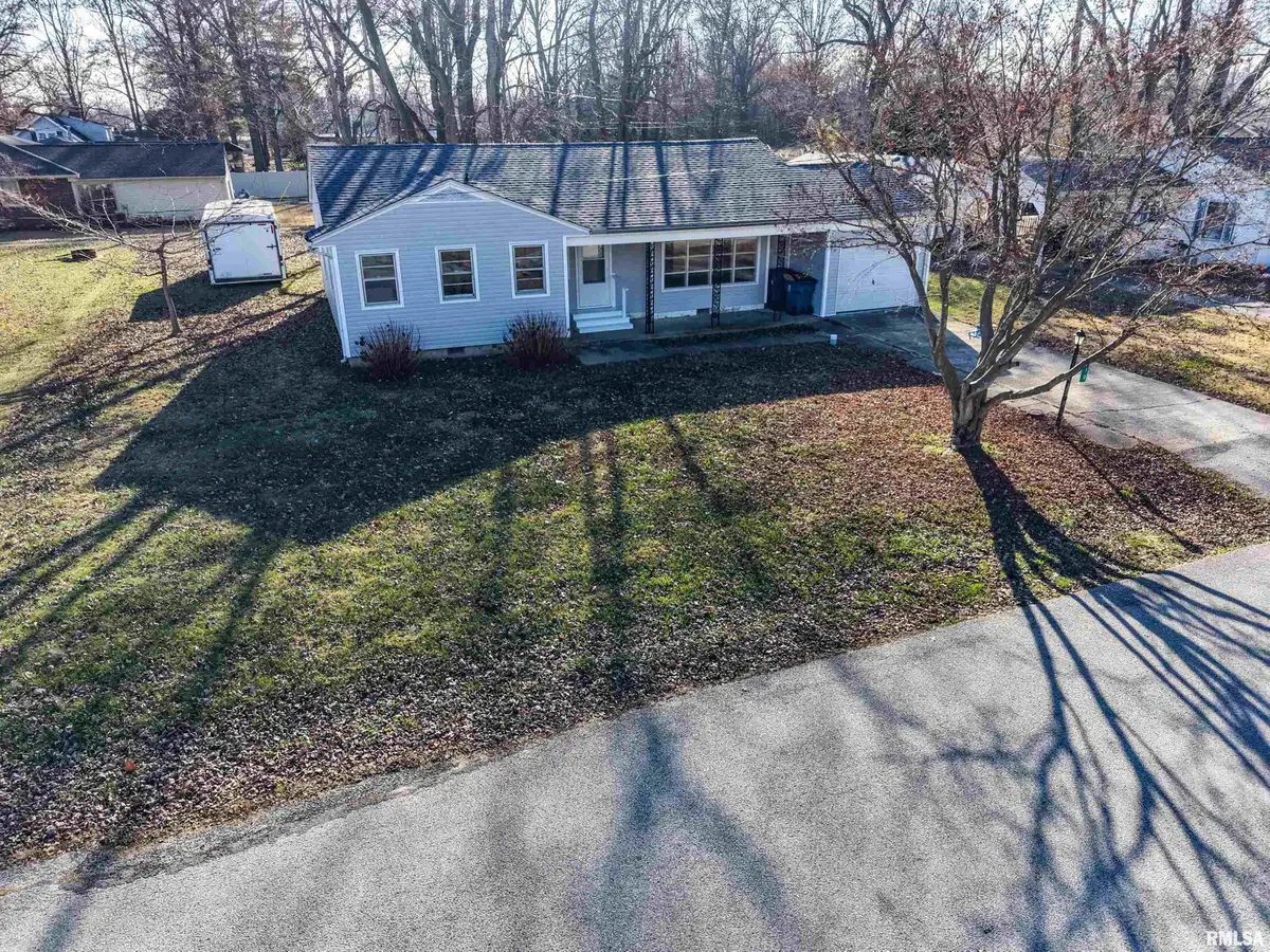 110 Hickory Street, Flora, IL 62839 - Image #1