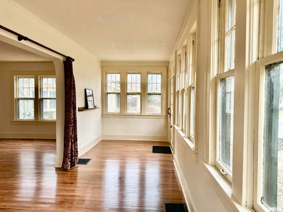 702 W Cherry Street, Carbondale, IL 62901 - Image #2