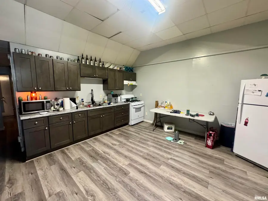 606 N Main Street, Woodlawn, IL 62898 - Image #3