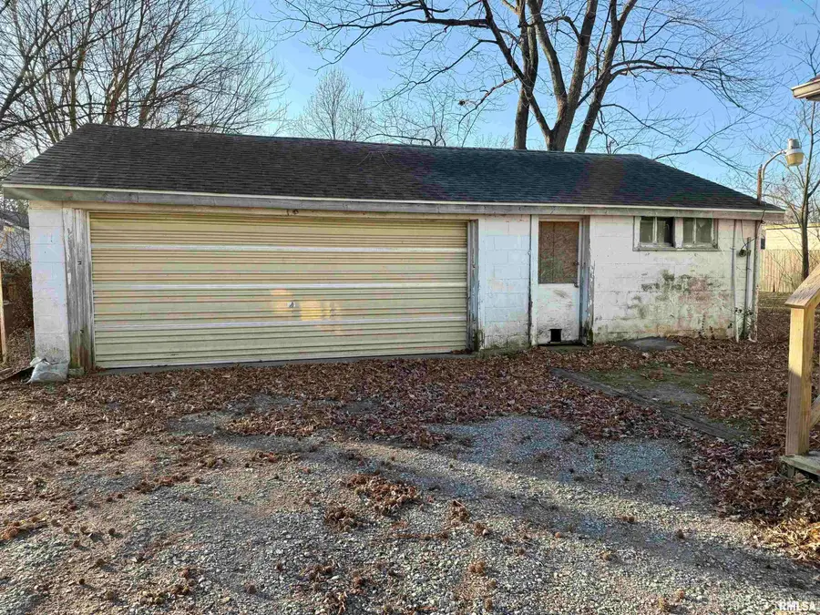 1605 W Copeland Street, Marion, IL 62959 - Image #3