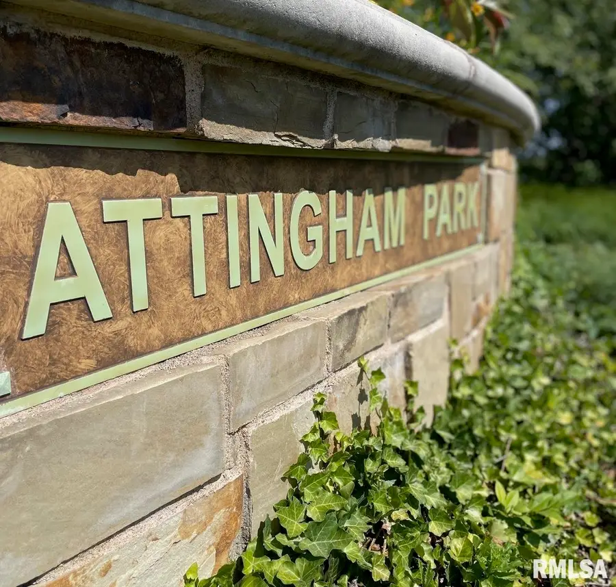 10330 N Attingham Park, Peoria, IL 61615 - Image #2