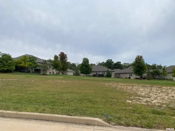 2526 W Lauren Lane, Peoria, IL 61614