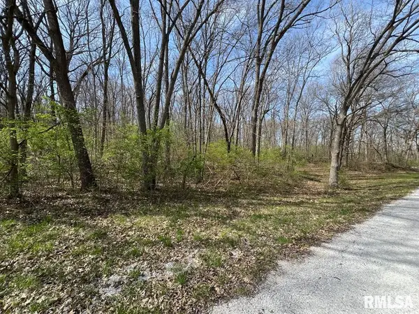 10 Flax Road, Macomb, IL 61455