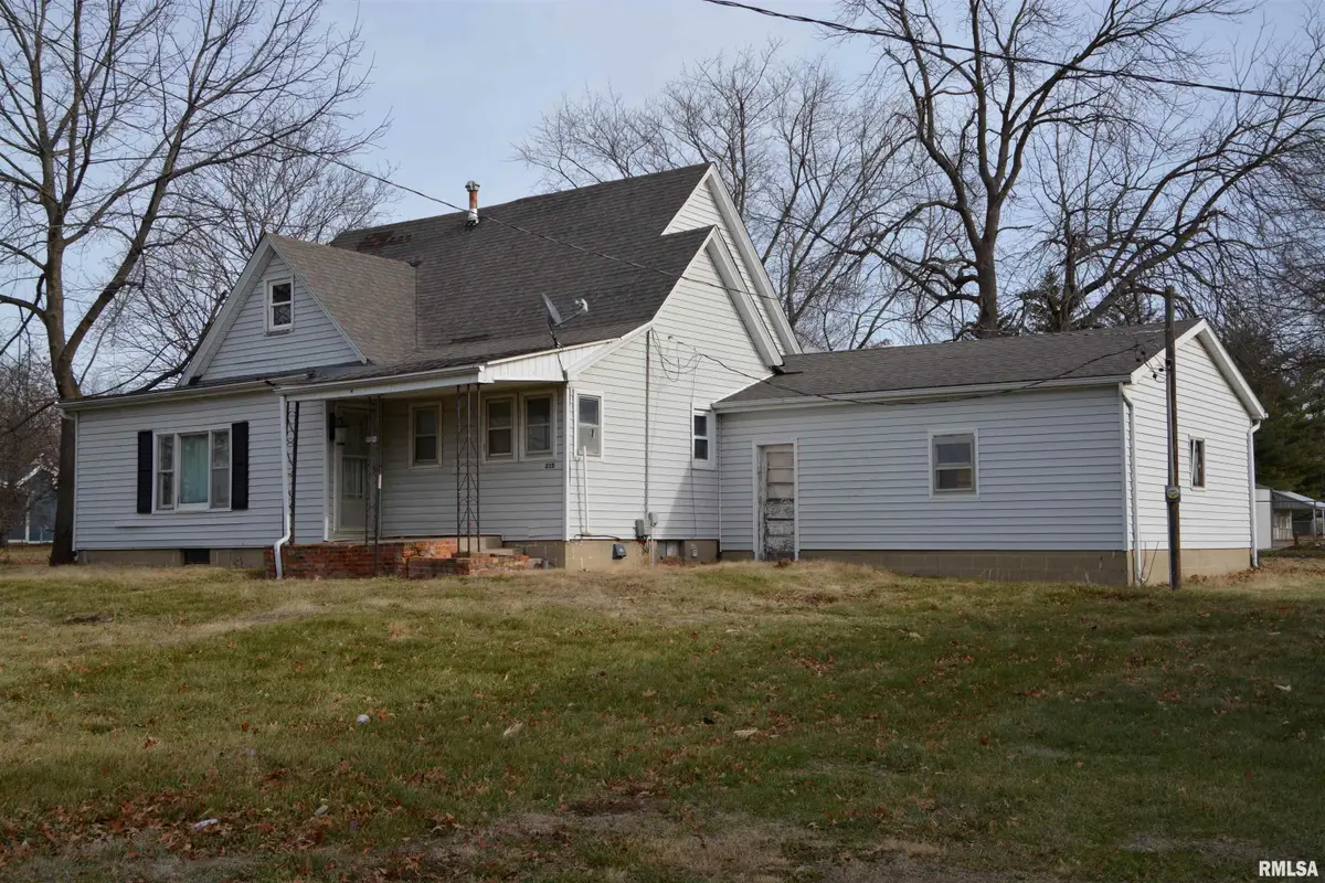 215 N Monmouth Street, Good Hope, IL 61438 - Image #1