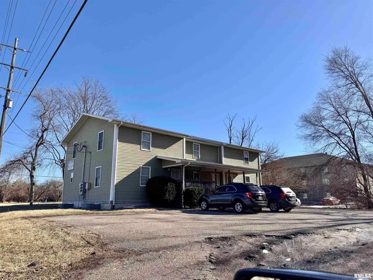 1613 W Adams Street, Macomb, IL 61455 - Image #1