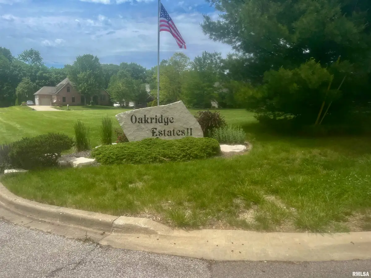 100 Oakridge Court, East Peoria, IL 61611 - Image #1