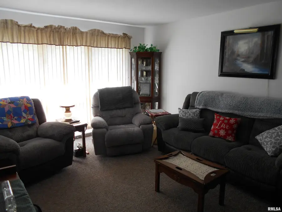 4 Hiel Drive, Bushnell, IL 61422 - Image #2