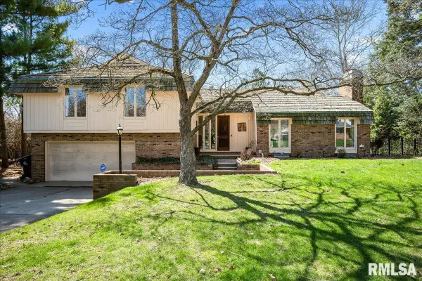 202 W Wolf Road, Peoria, IL 61614