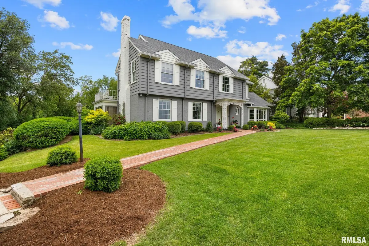 4407 N Grandview Drive, Peoria Heights, IL 61483 - Image #1