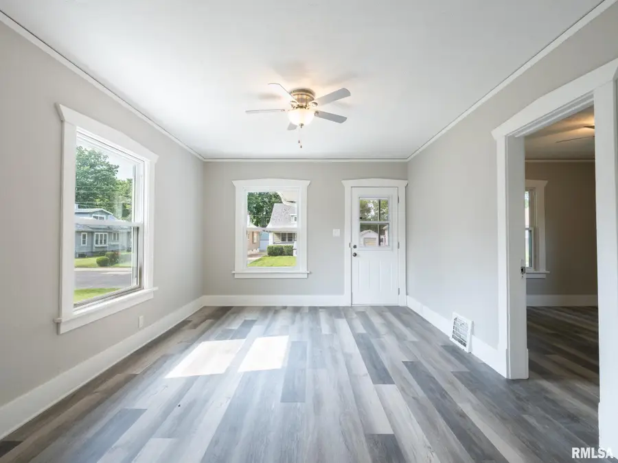 600 E Virginia Avenue, Peoria, IL 61603 - Image #2