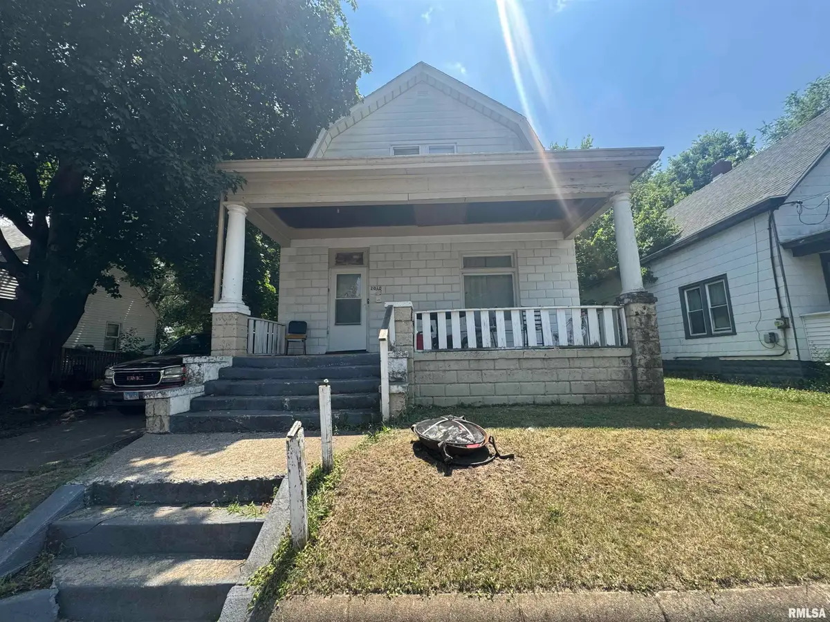 2010 W Garden Street, Peoria, IL 61605 - #1