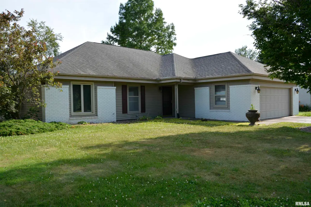 1925 Riverview Drive, Macomb, IL 61455 - Image #1