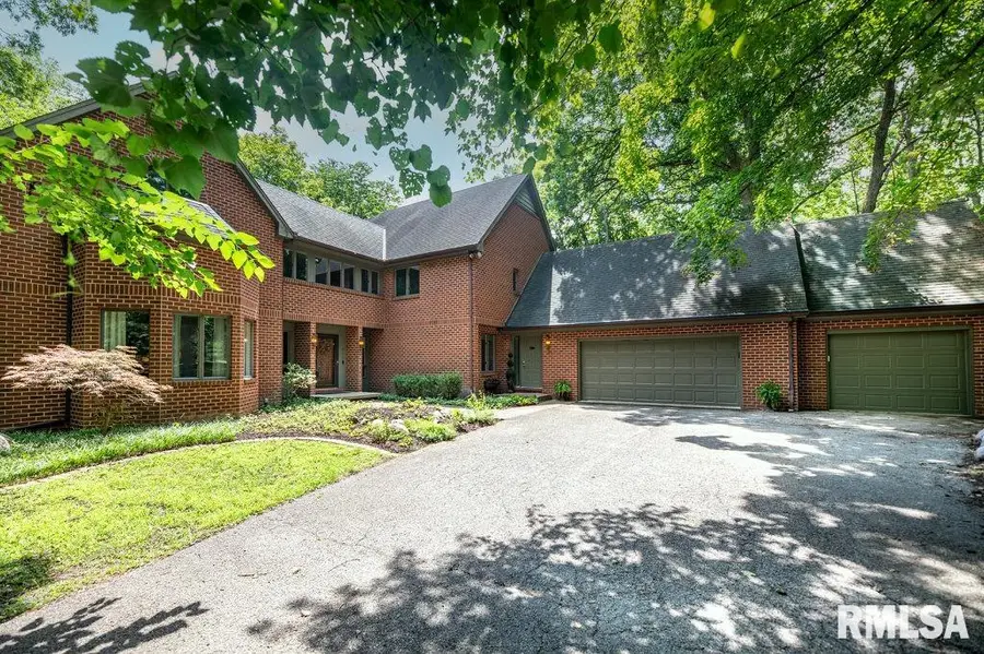 408 W Ravinwoods Road, Peoria, IL 61615 - Image #3