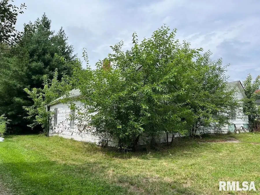 506 W Mclean Street, Colchester, IL 62326 - Image #2