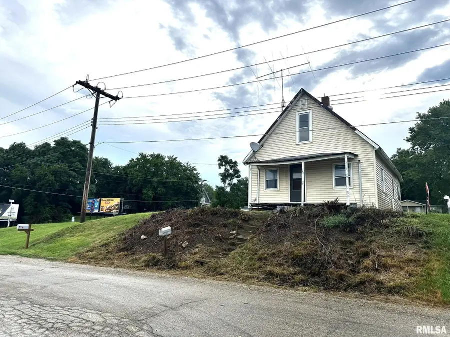 159 N Avenue F Avenue, Canton, IL 61520 - Image #2